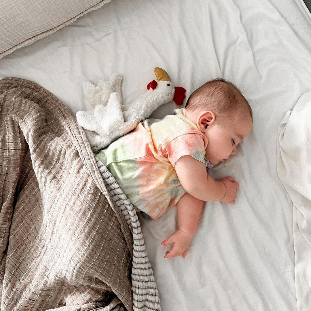 Cuddly Animal Chicken small / white