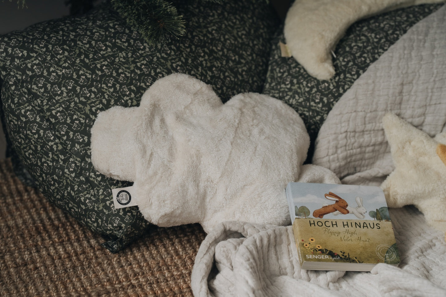 Warming Cushion cloud | white