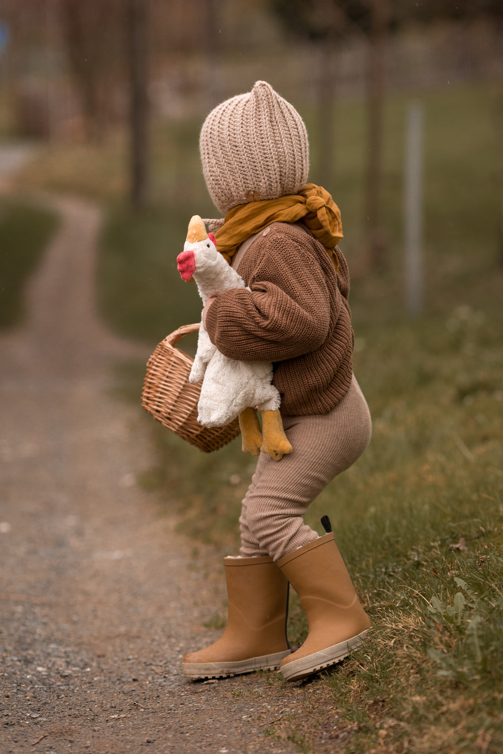 Cuddly Animal Chicken small / white